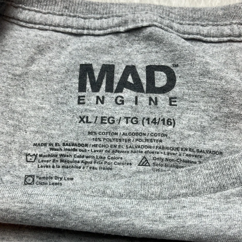 Mad Engine Youth XL Gray Graphic Skull Skater Keep Rollin Short Sleeve T-Shirt